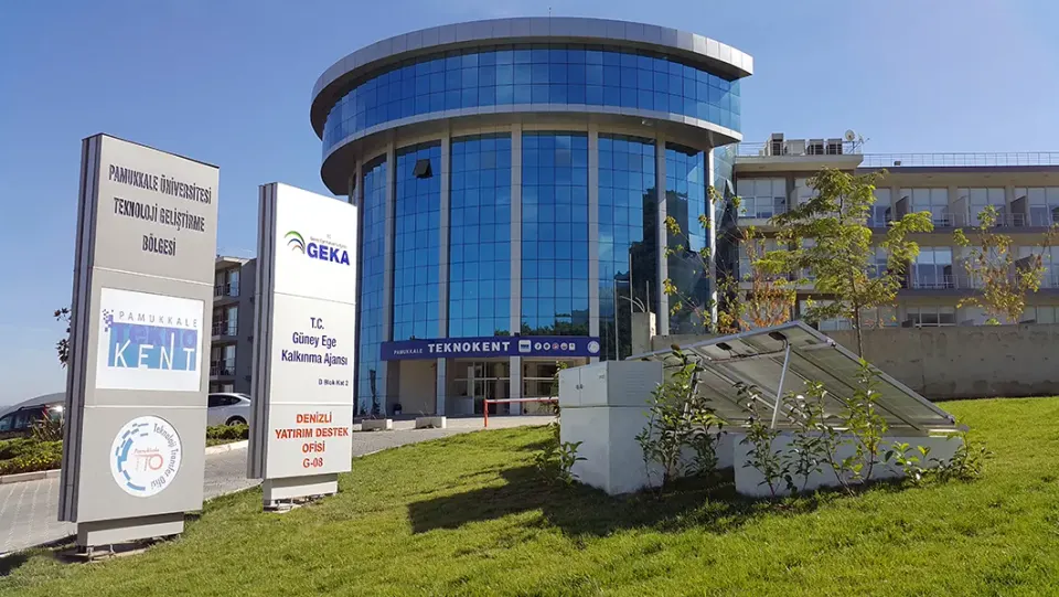 GEKA & Pamukkale Teknokent güneş enerjisi GES projesi - kurulum görseli 3