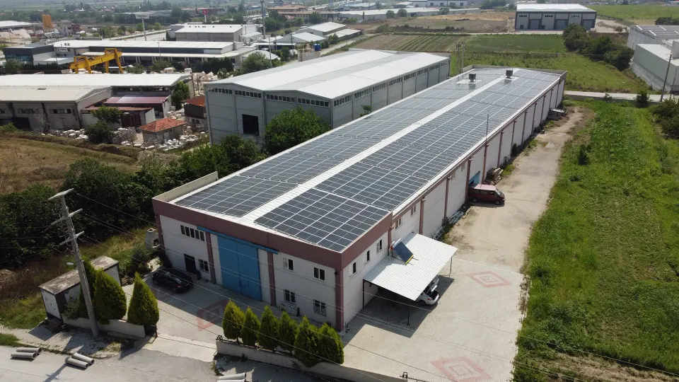 Gökler Tekstil güneş enerjisi GES projesi - kurulum görseli 1